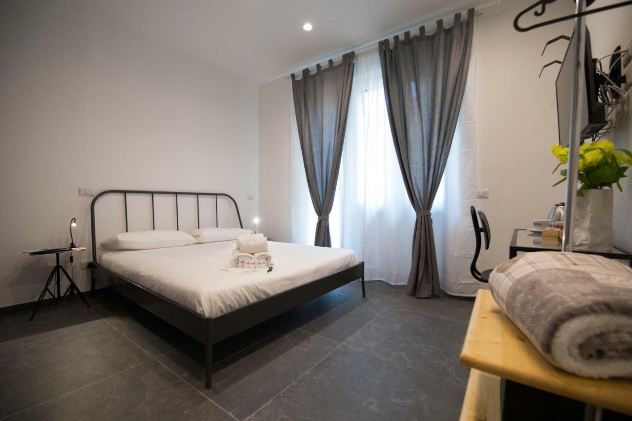 Qu4Ttro I Quattro Briganti Bed & Breakfast Salerno Dış mekan fotoğraf